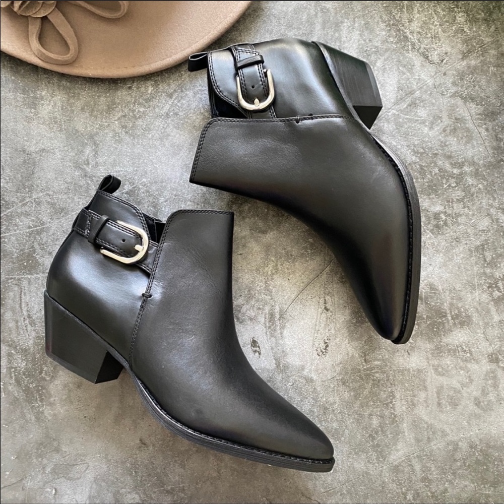 Sam Edelman  Neena Ankle Boot